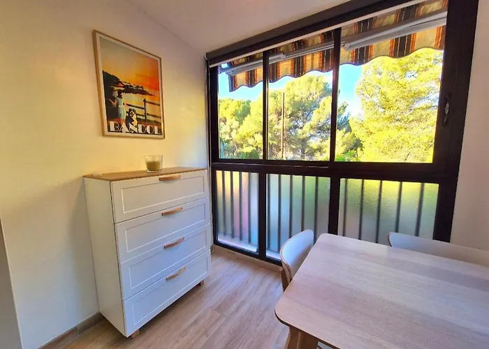 T2 Neuf, Parking Prive,acces * Bandol